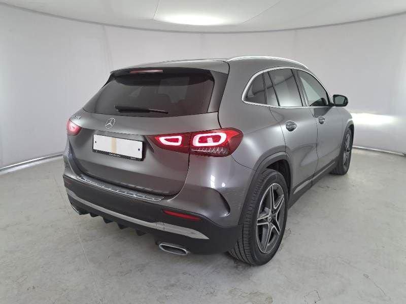 Mercedes-Benz GLA GLA 200 Automatic Premium