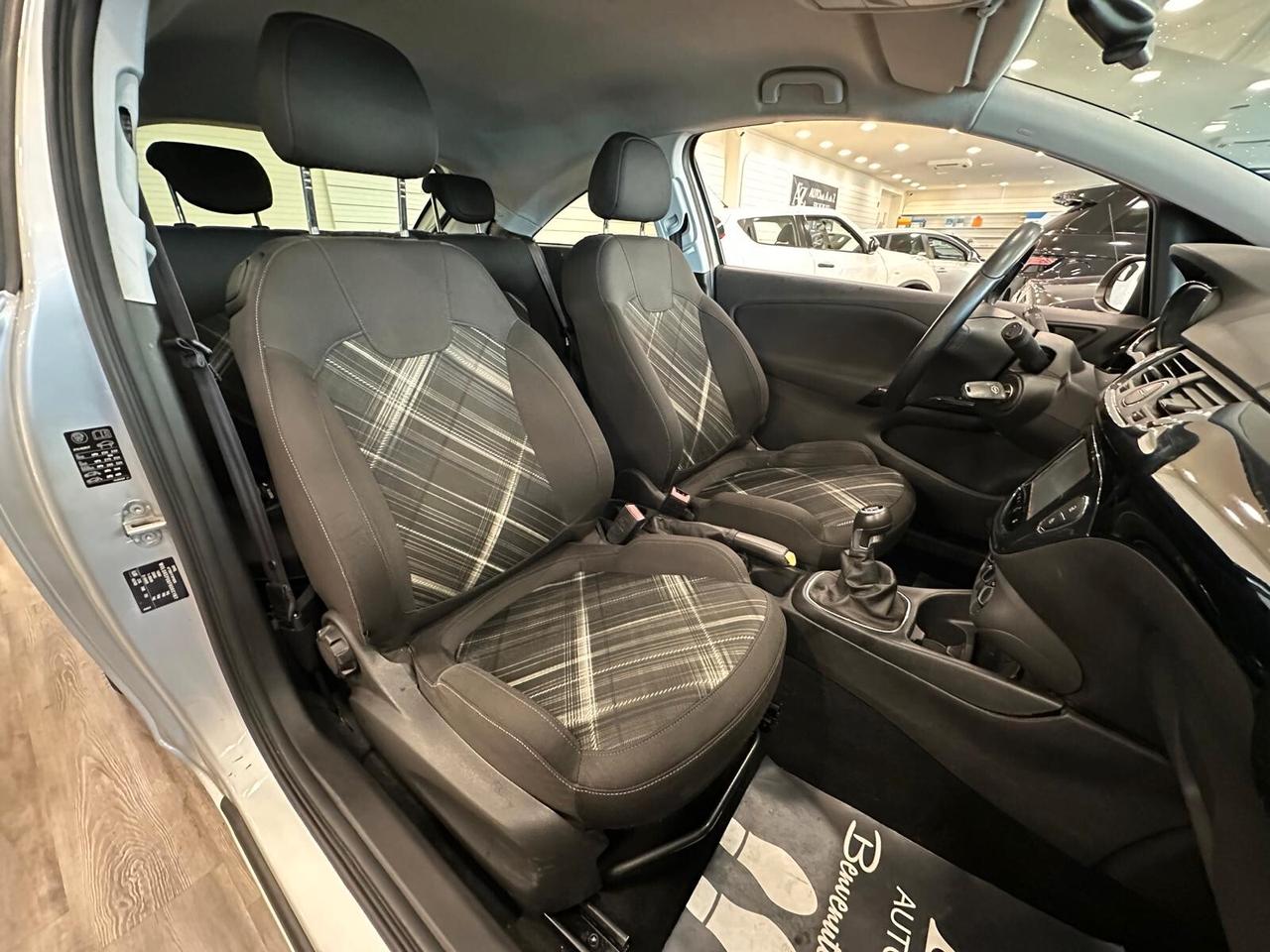 Opel Corsa 1.3 CDTI 95CV Coupé b-Color