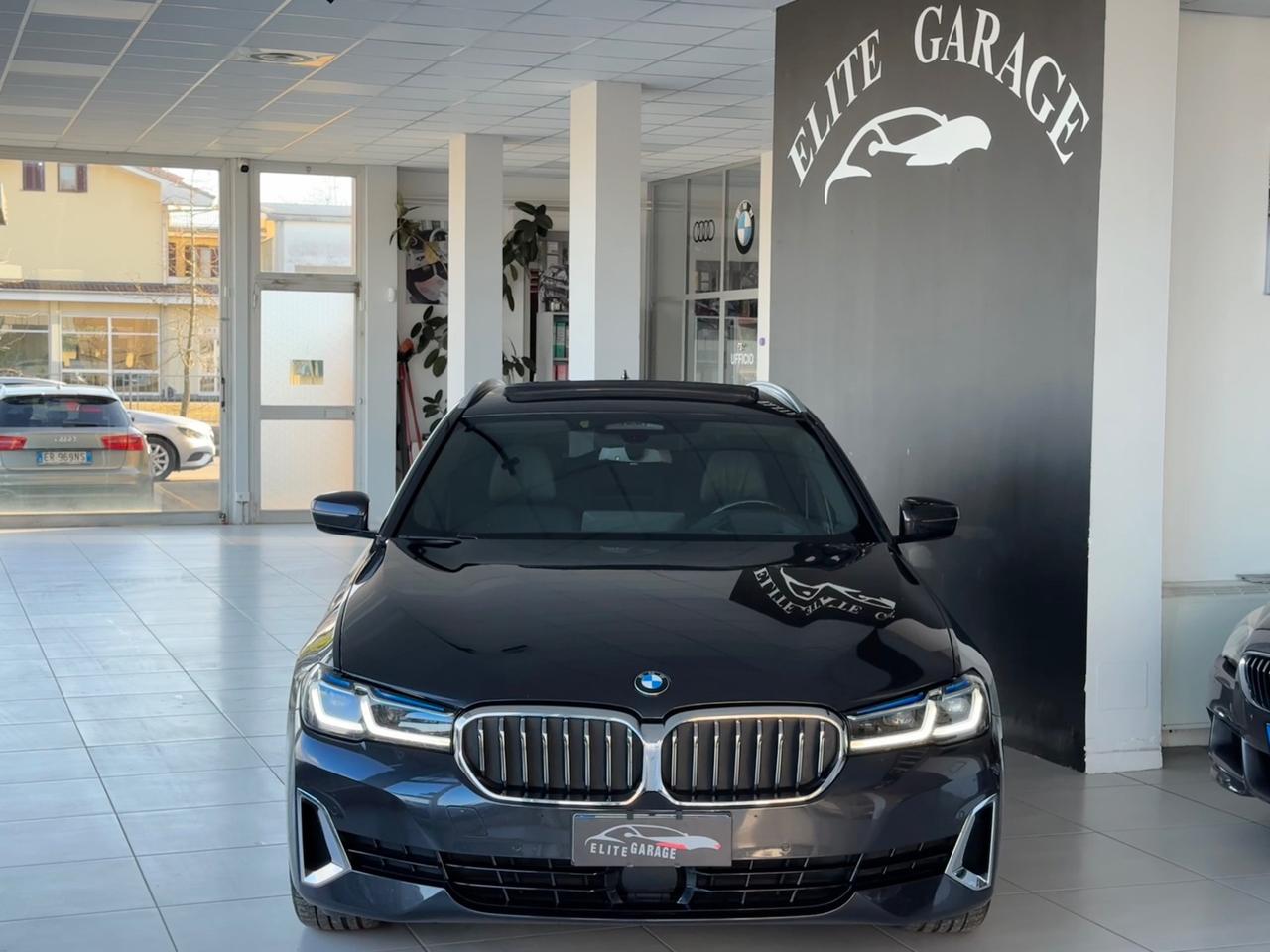 Bmw 520d xDrive Luxury TETTO LASER ACC