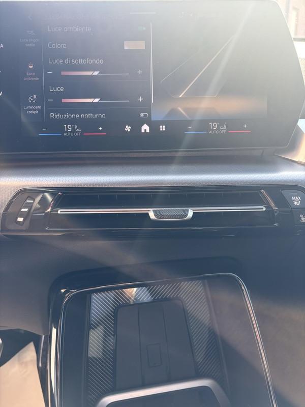 BMW X1 sdrive18d auto FULL LED-NAVI-CAM-18"