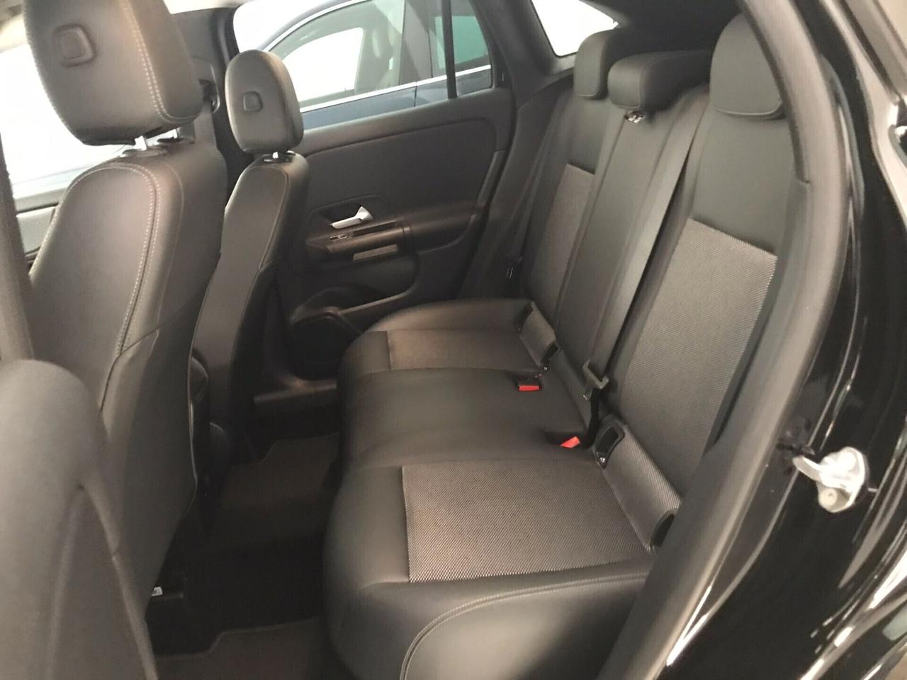 Mercedes-benz GLA 180 d. Business 10/2022