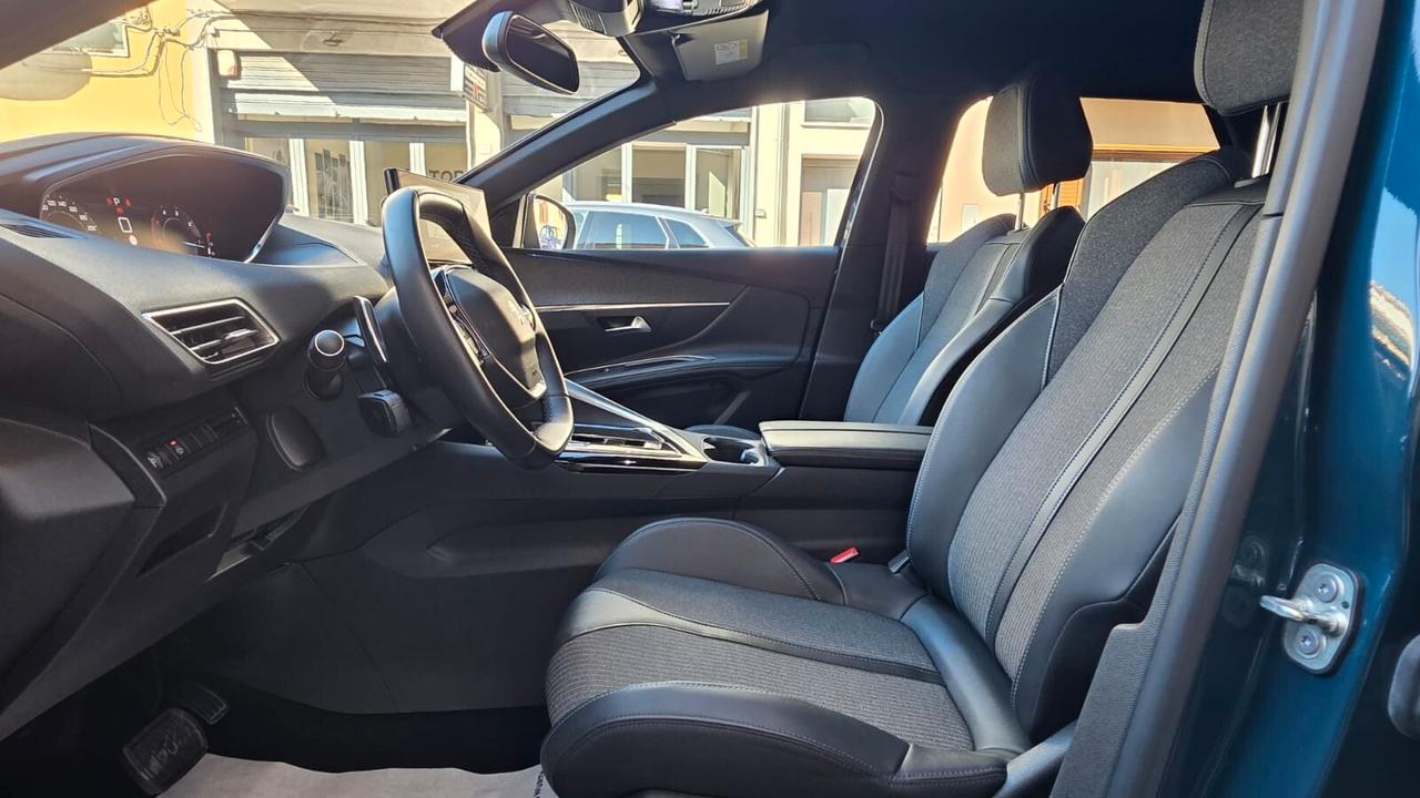 Peugeot 3008 HDi 130 EAT8 Allure Pack 24 Mesi Garanzia...