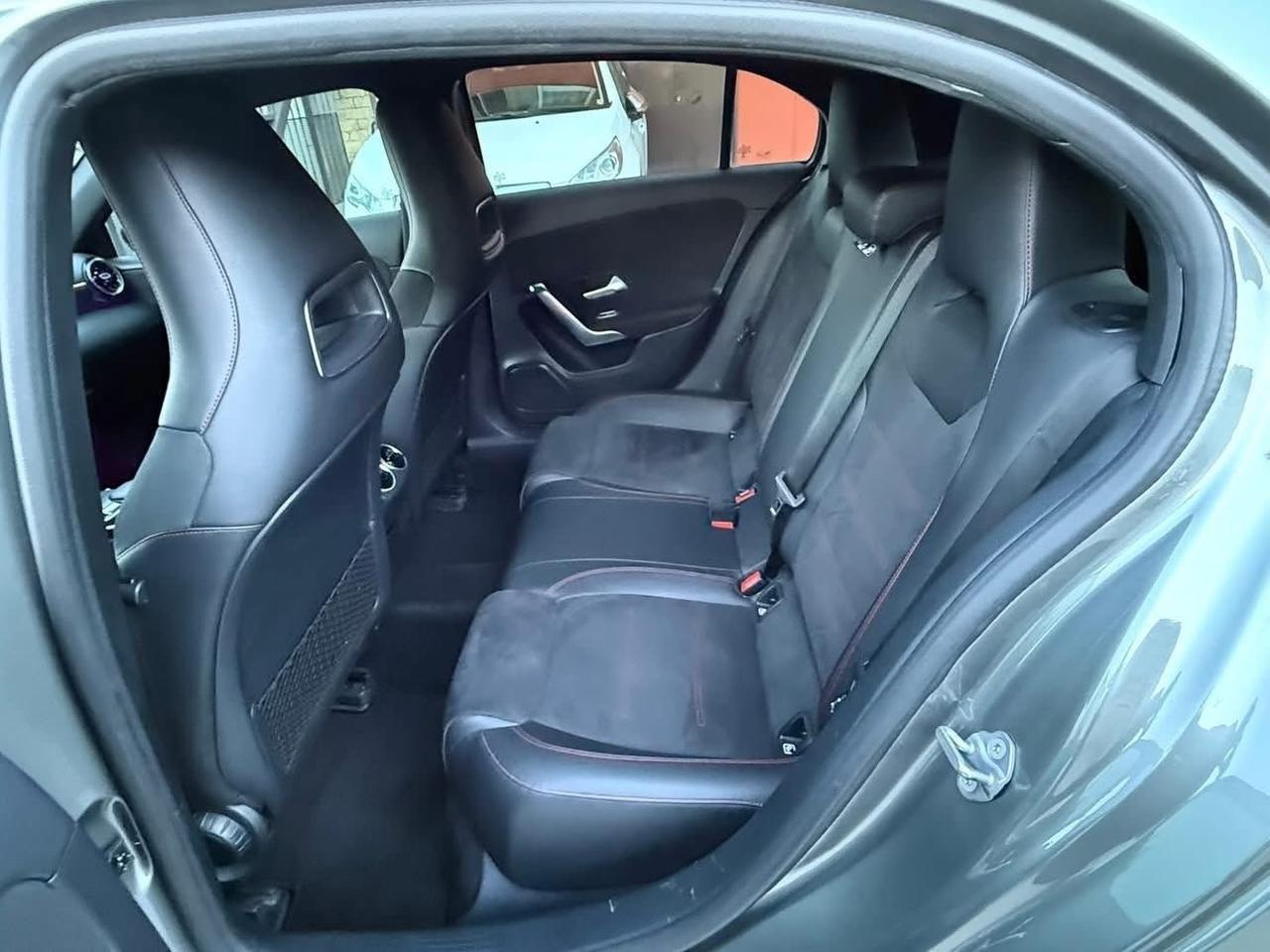 Mercedes-benz A 180 d Premium AMG FULL