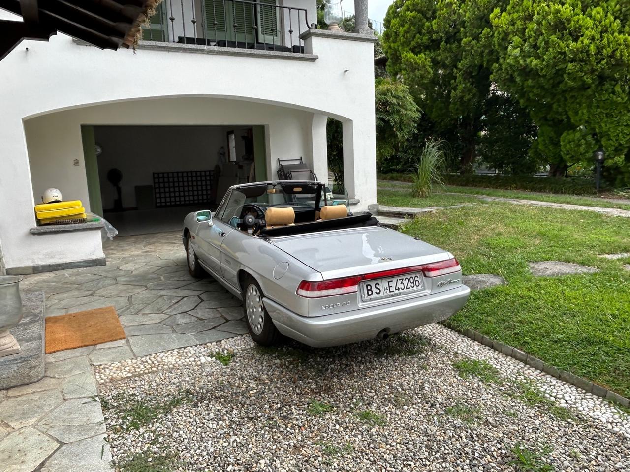 Alfa Romeo Spider 2000 pininfarina