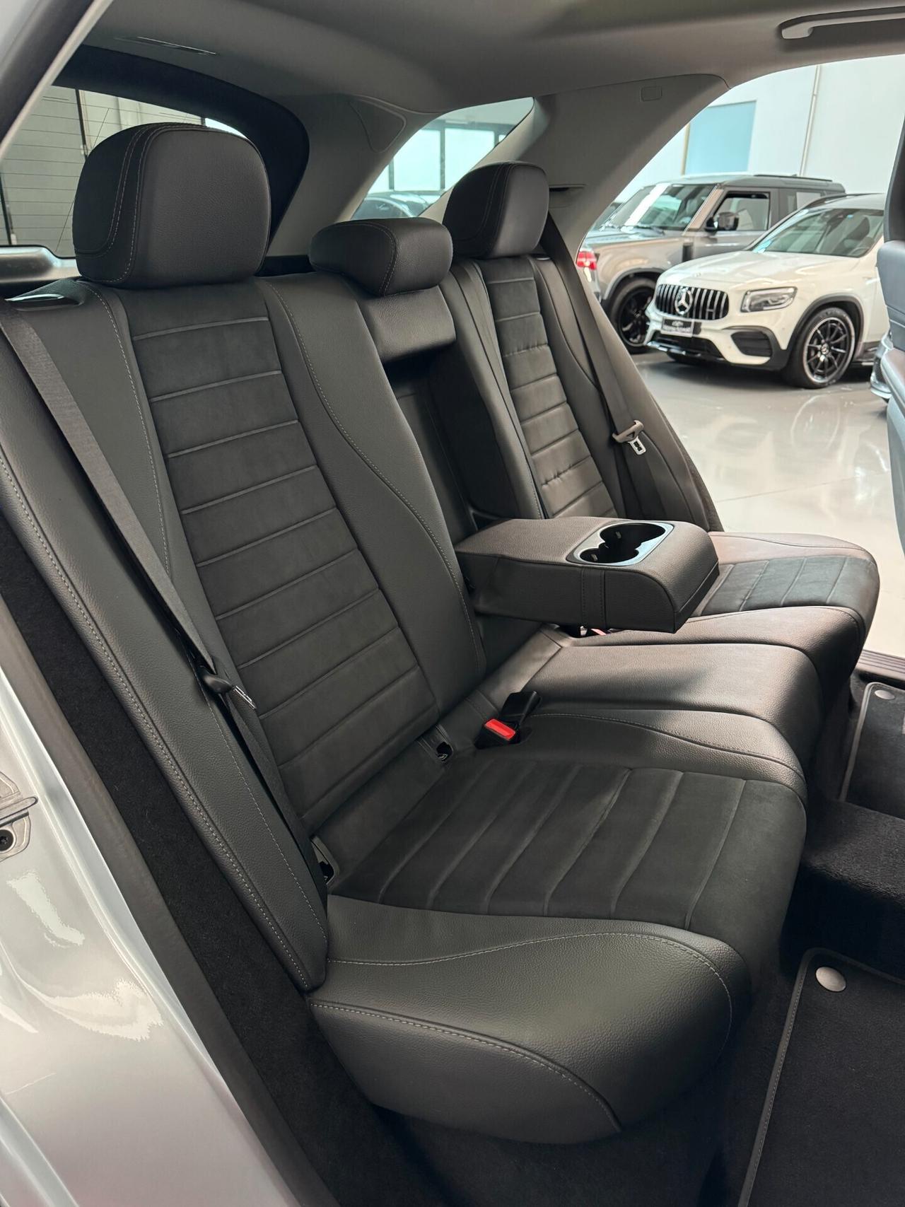 Mercedes-Benz GLE 300 2.0cc 272cv AMG Line Premium Plus 4Matic TettoApri