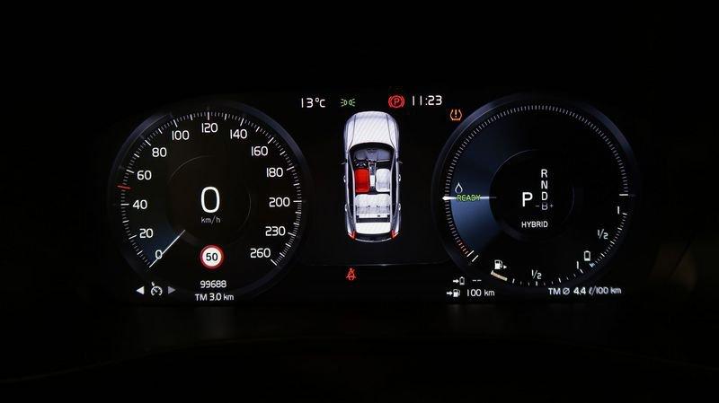 Volvo XC40 Recharge T4 Plug-in Hybrid auto Recharge Core