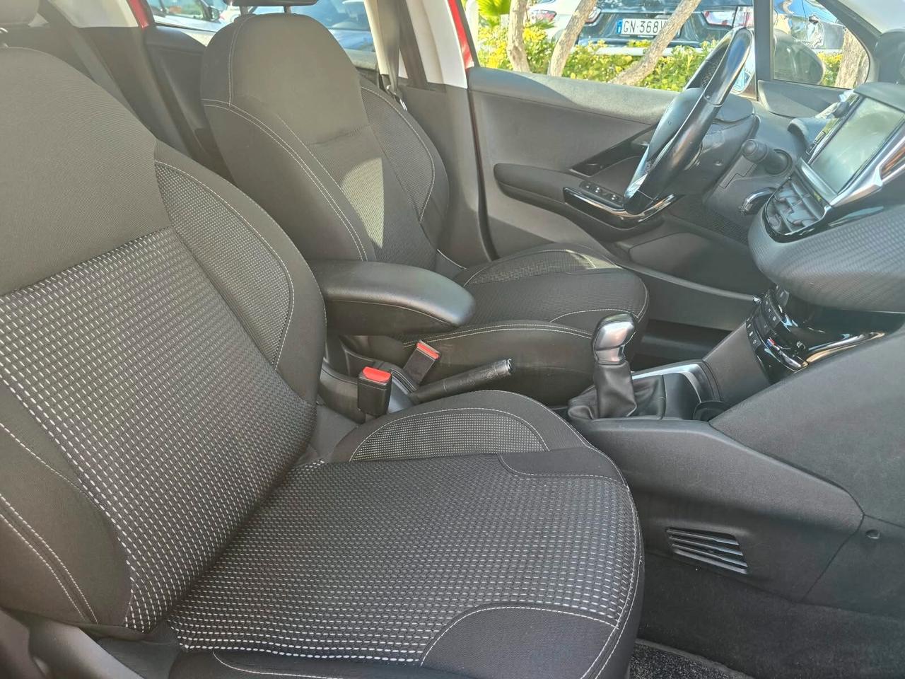 Peugeot 208 BlueHDi 75 5 porte Allure