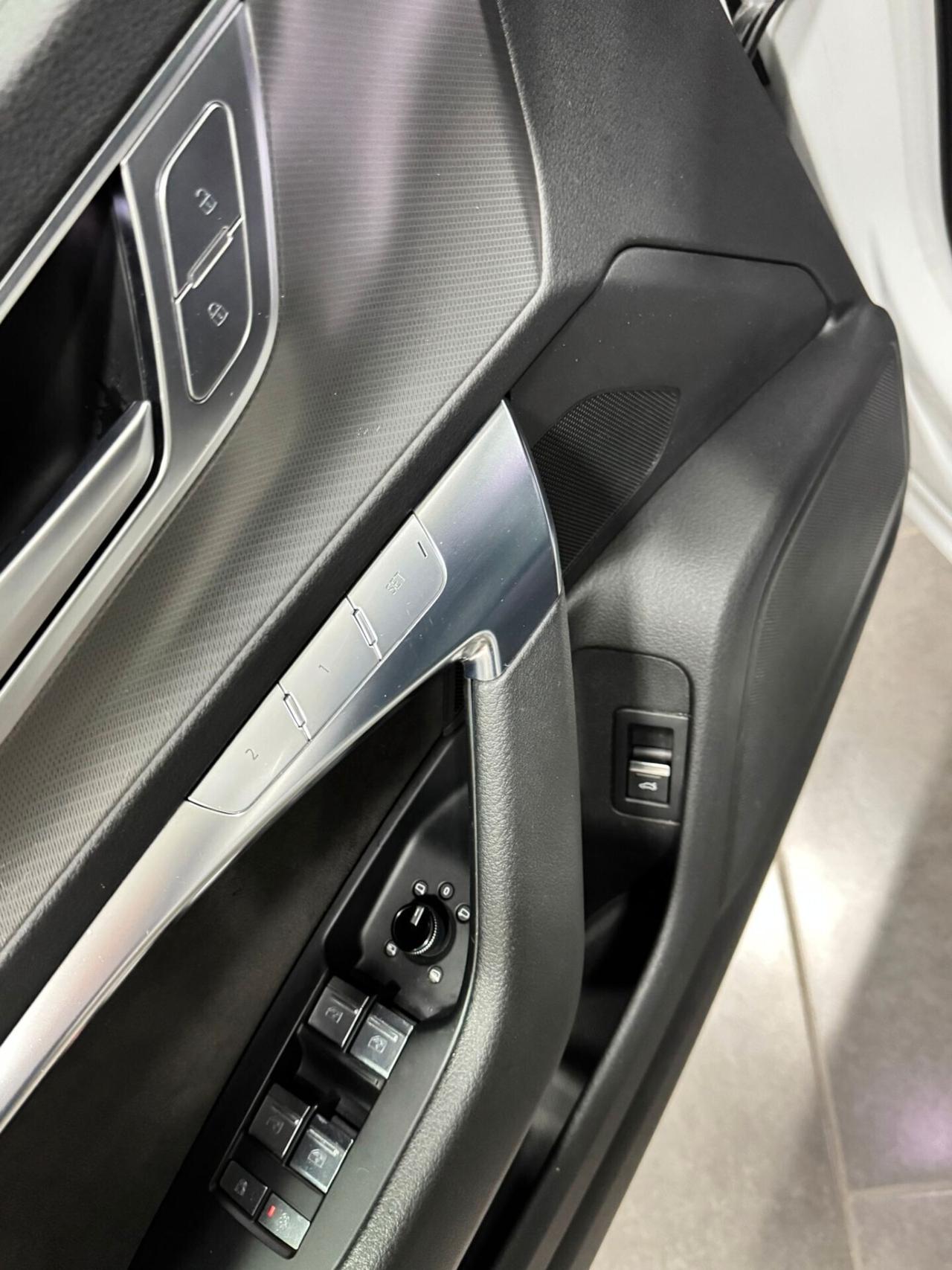 Audi A6 40 2.0 TDI quattro ultra S tronic Business Design