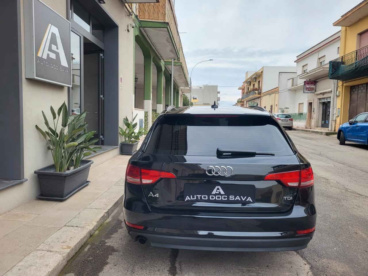 Audi A4 Avant 2.0 TDI 150 CV S -Tronic Business...