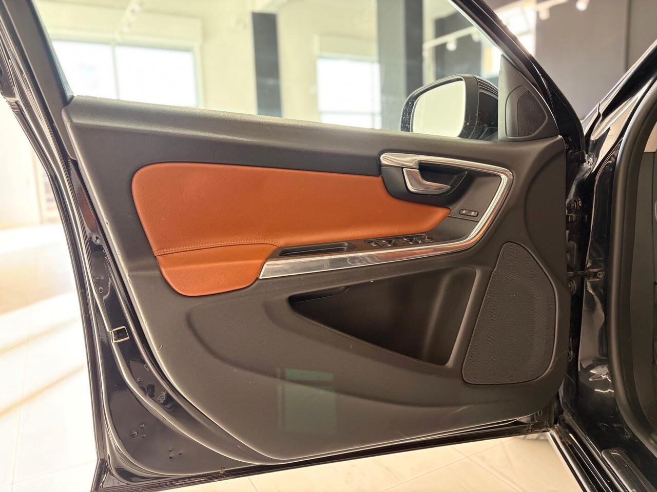 VOLVO V60 1.6 120CV 2012