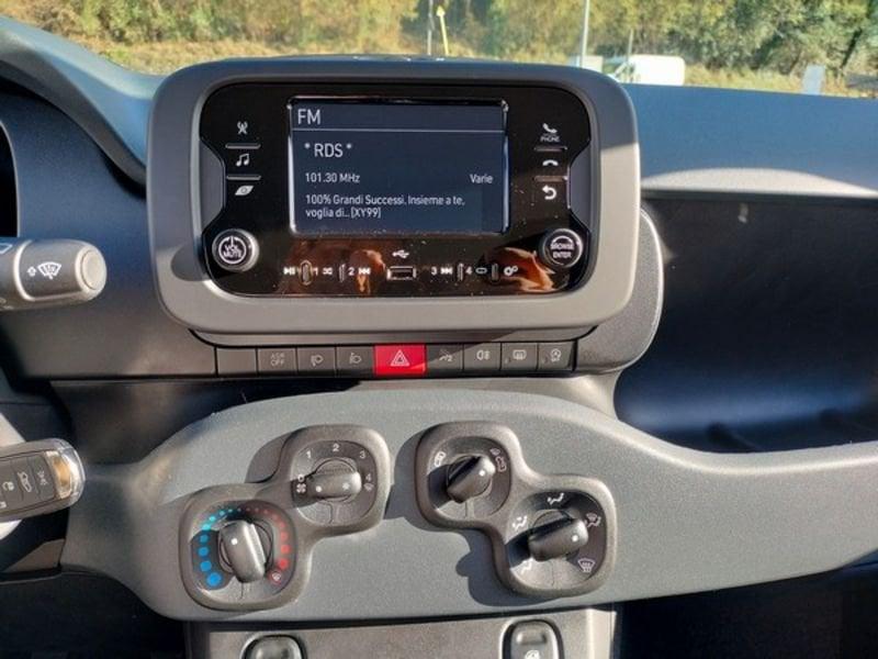 FIAT Panda Panda 1.0 FireFly S&S Hybrid Icon, Stereo Bluetooth con comandi al volante!