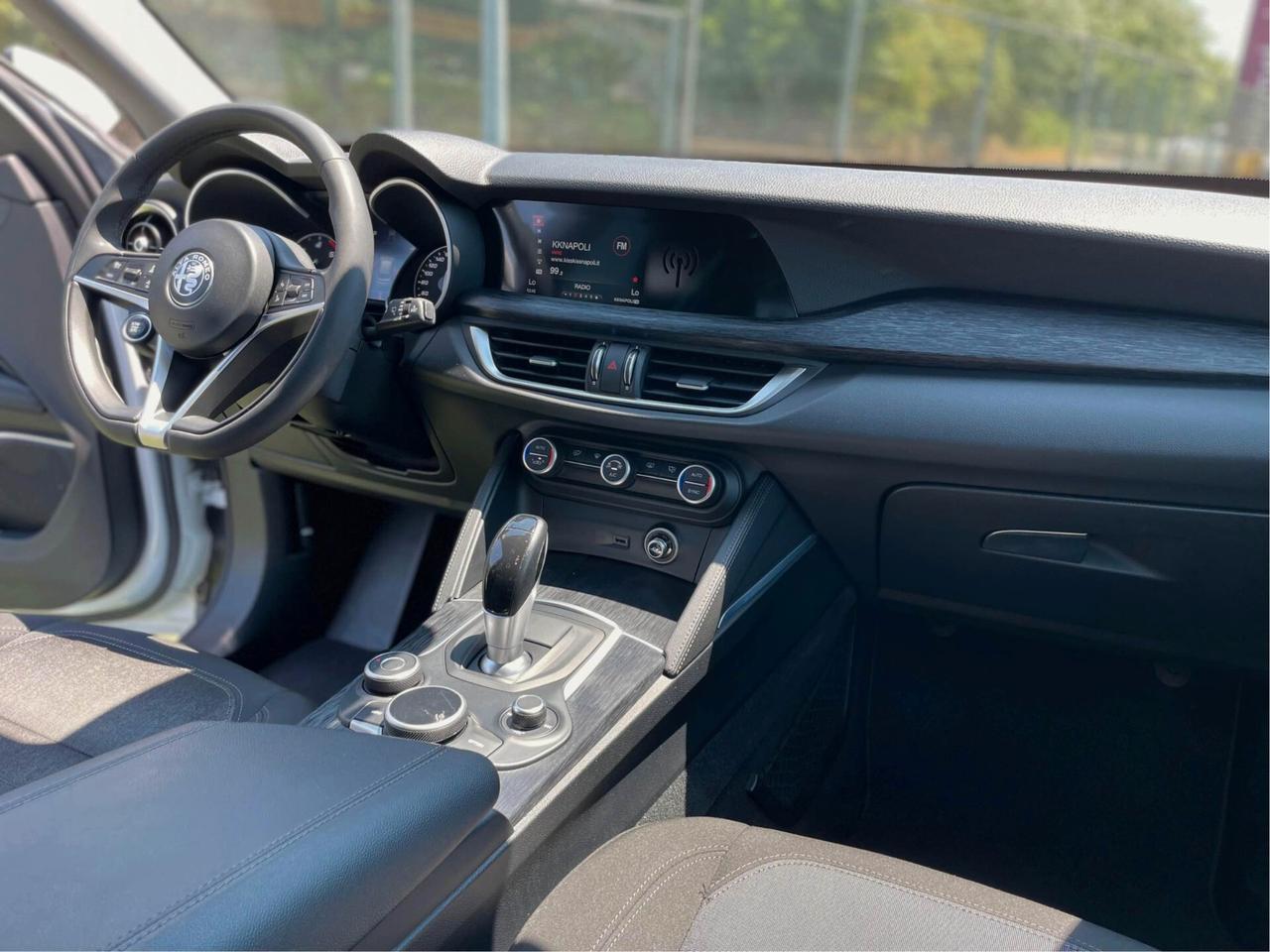 Alfa Romeo Stelvio 2.2 Turbodiesel 160 CV AT8 RWD Business