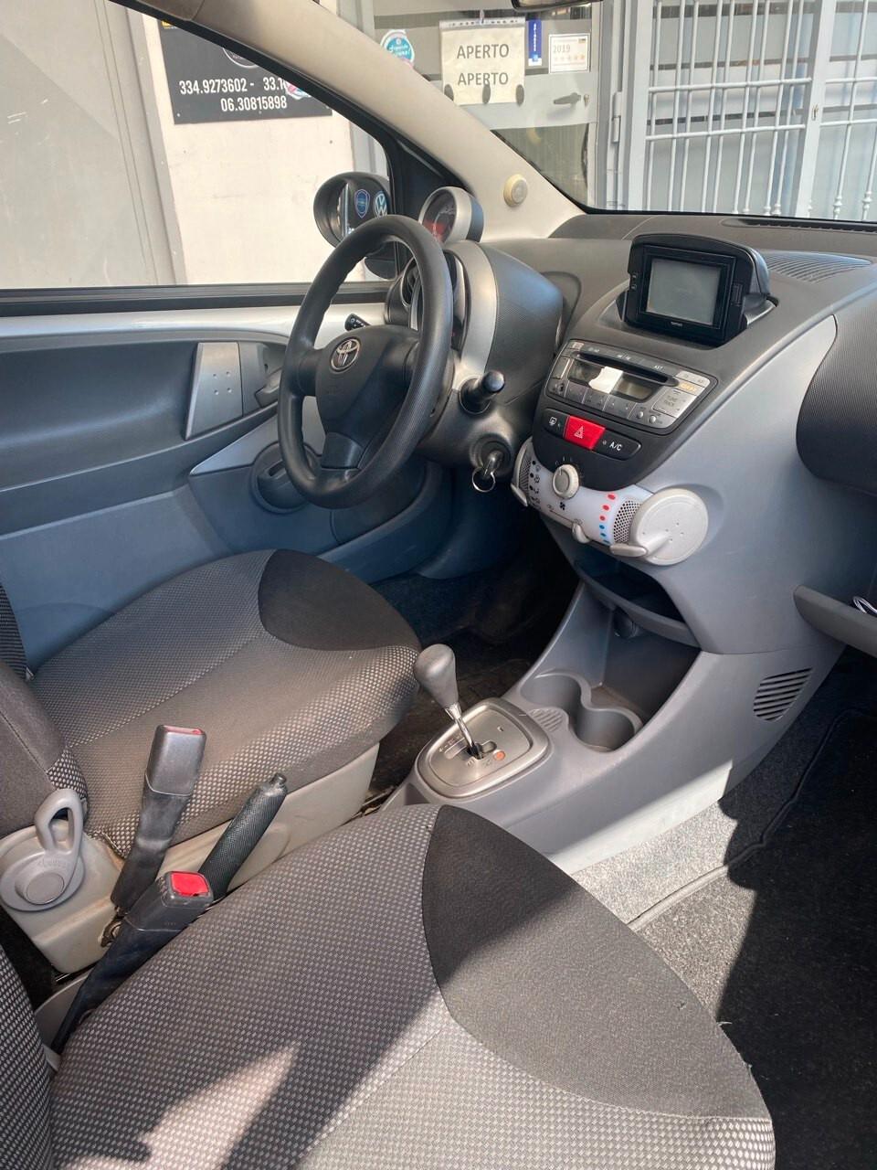 Toyota Aygo 1.0 12V VVT-i 3 porte - CAMBIO AUTOMATICO