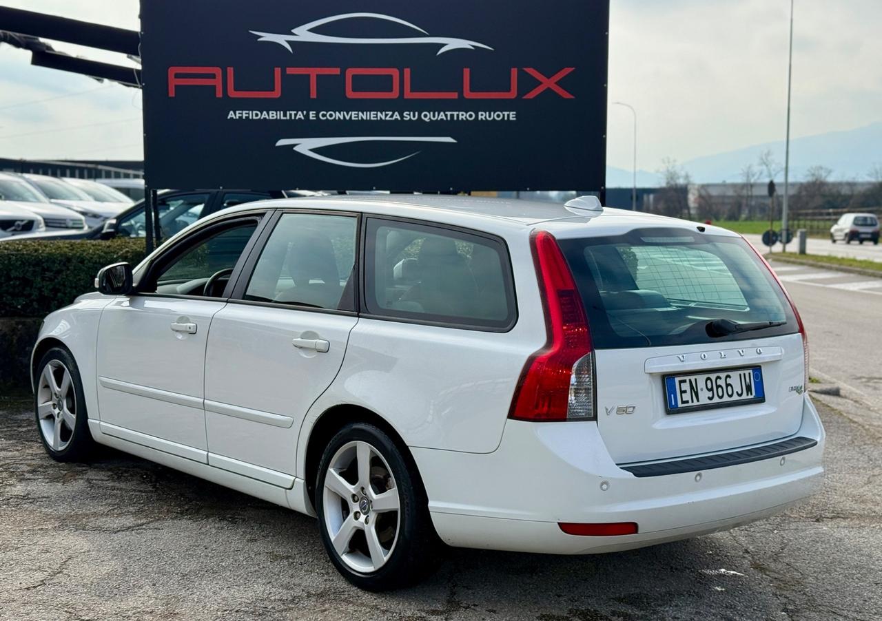 Volvo V50 DRIVe R-design 2012 1.6D OK NEOPATENTATI