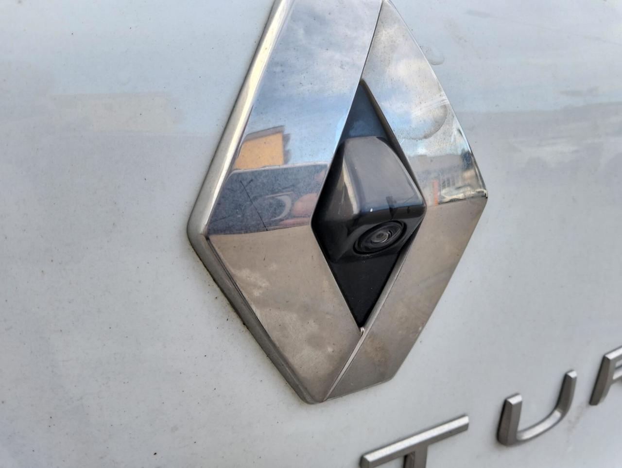 Captur Hybrid E-Tech 145cv RS Line 2022 SINISTRATA