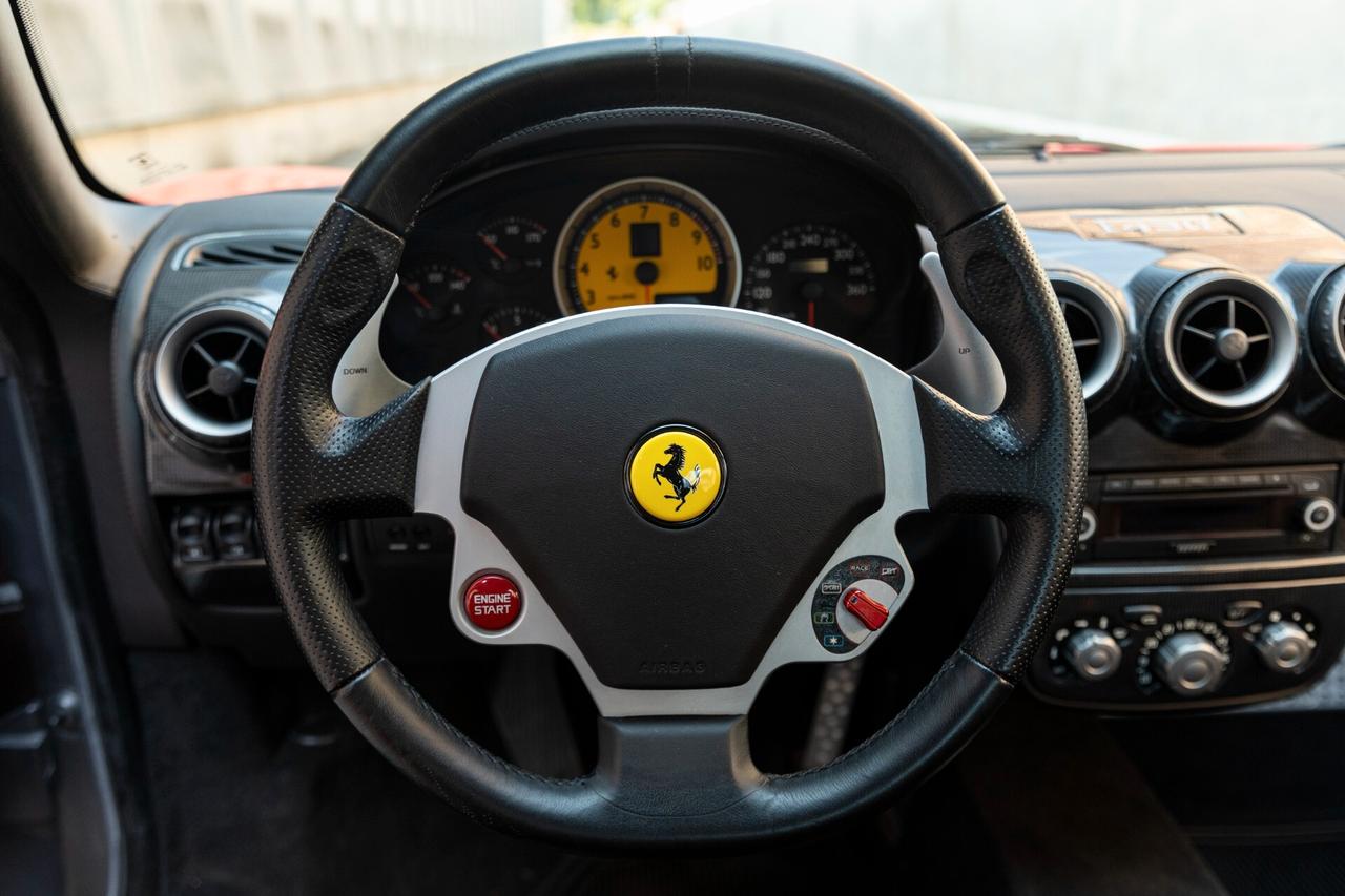 Ferrari F430 Coupe F1* Rosso Scuderia* Prima Vernice* VIP Passp