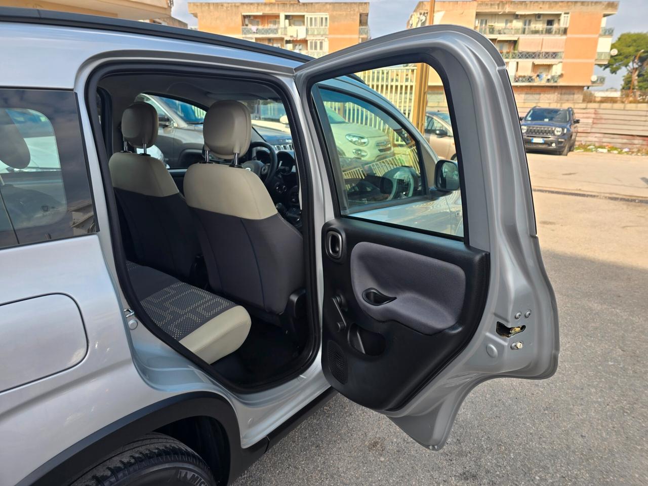 Fiat Panda 0.9 TwinAir Turbo Natural Power Trekking