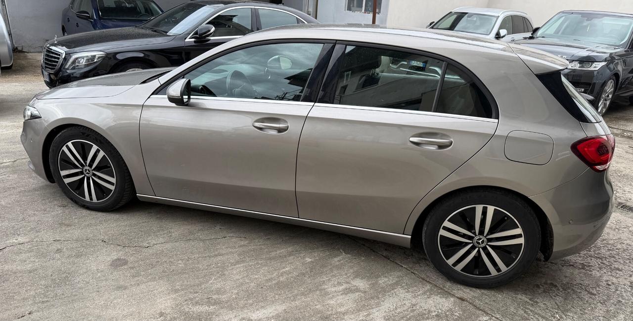 Mercedes-benz A 180 d Automatic Premium ok neopatentato