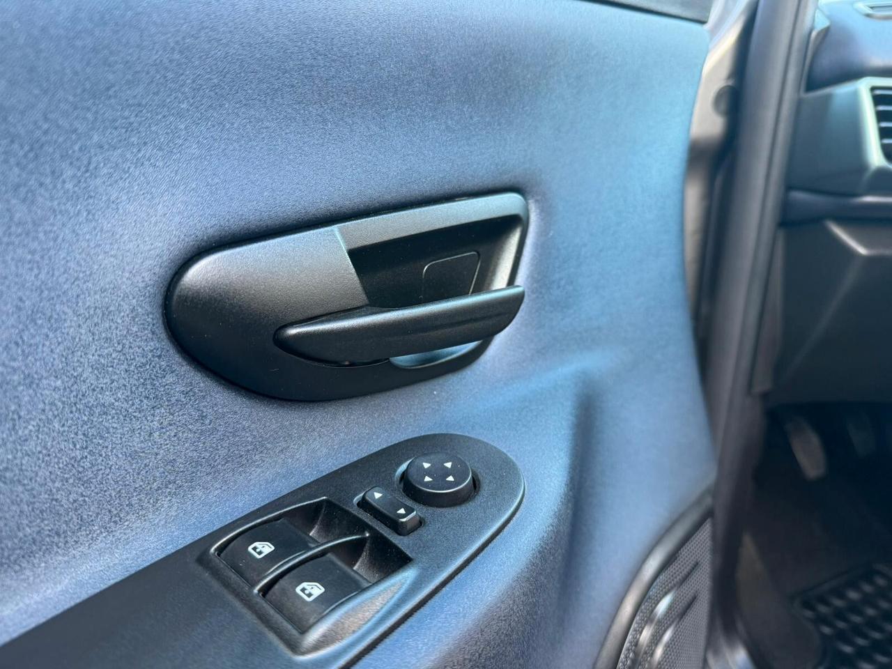 Lancia Ypsilon 1.0 FireFly 5 porte S&S Hybrid Gold Plus