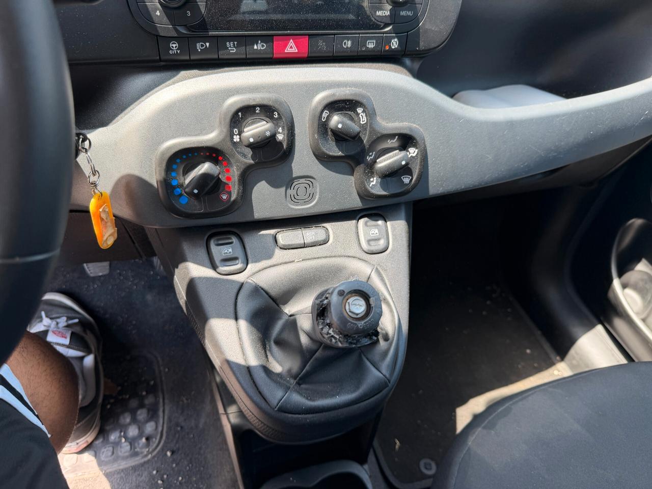 FIAT PANDA 2022 1.0 HYBRID 70 CV *MARCIANTE