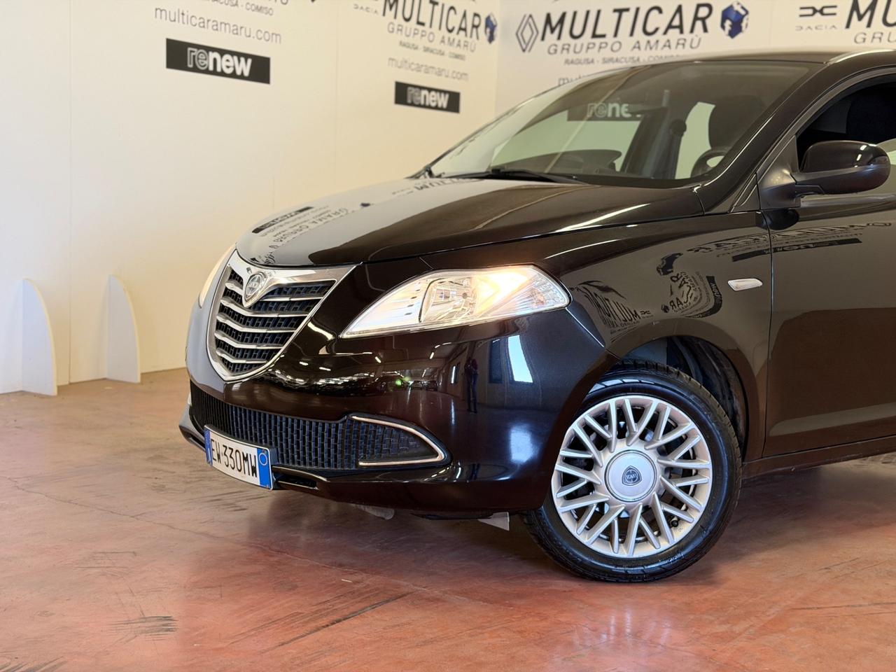 Lancia Ypsilon 1.2 69 CV 5 porte S&S Gold