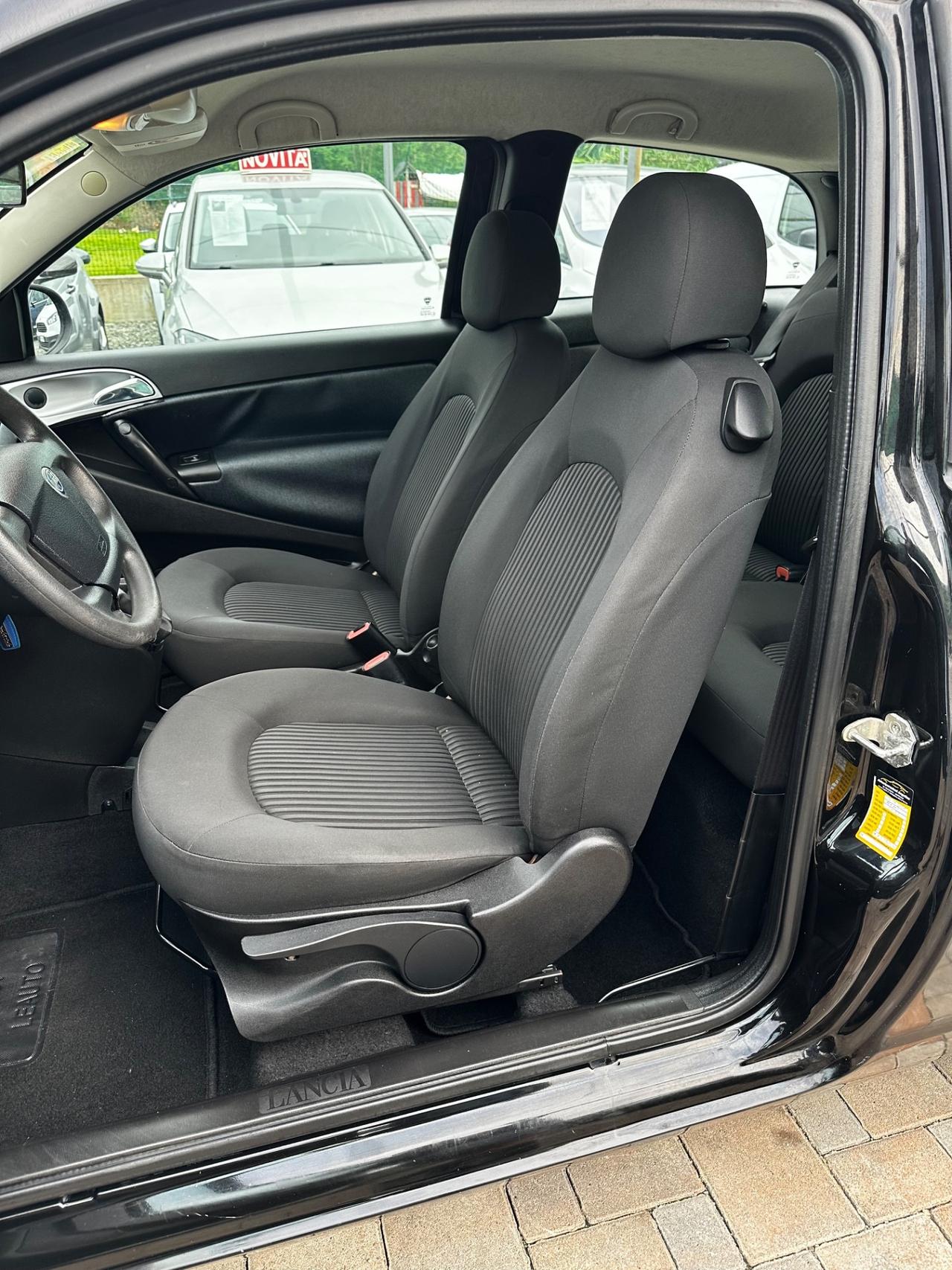 Lancia Ypsilon 1.2 69 CV Elle