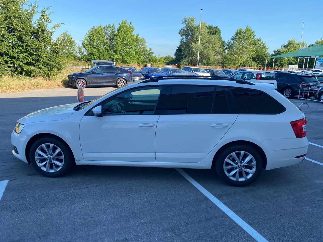 Skoda Octavia Sw 1.6 115 CV Wagon Executive