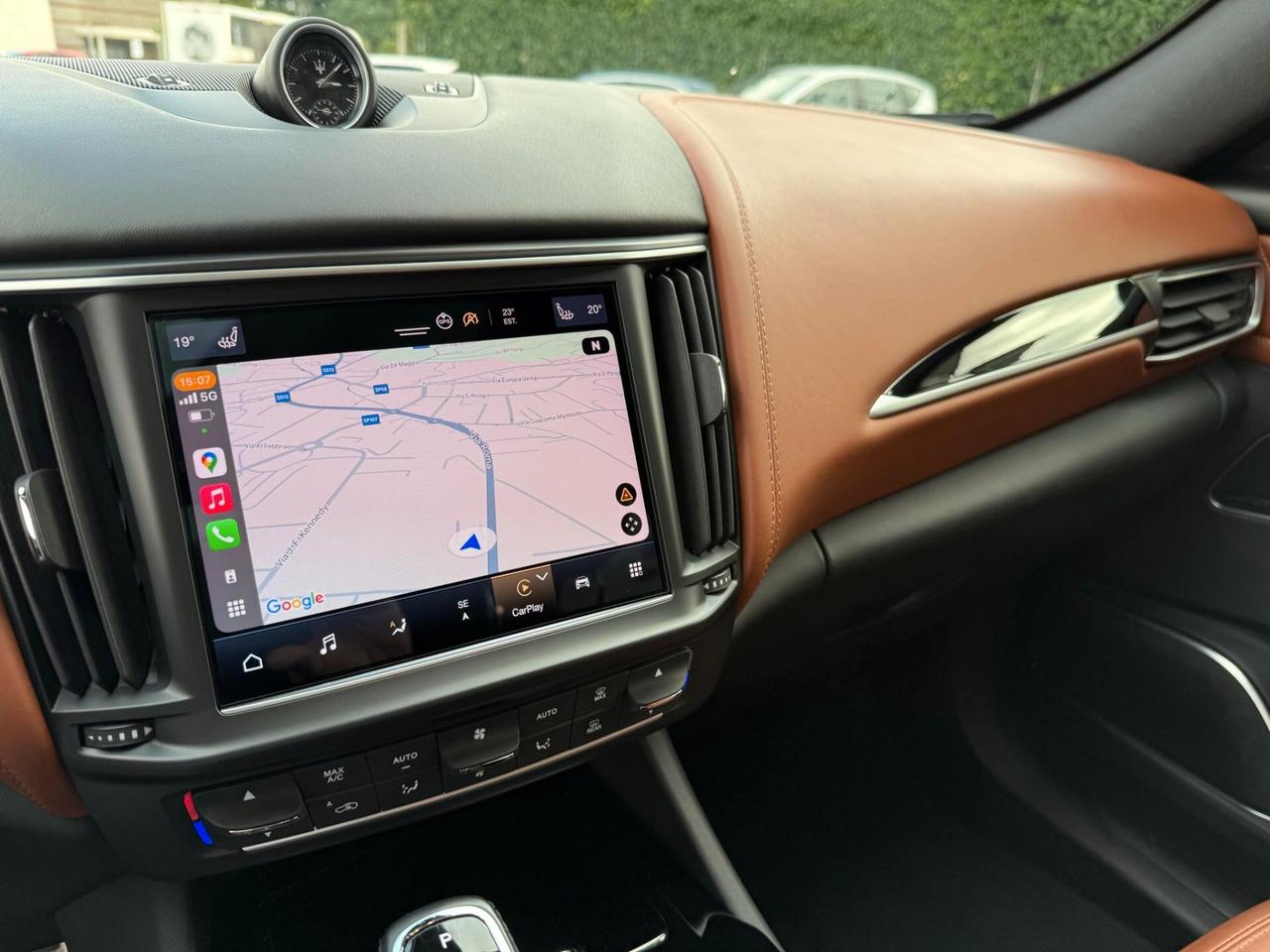 Maserati Levante V6 AWD Granlusso 350CV