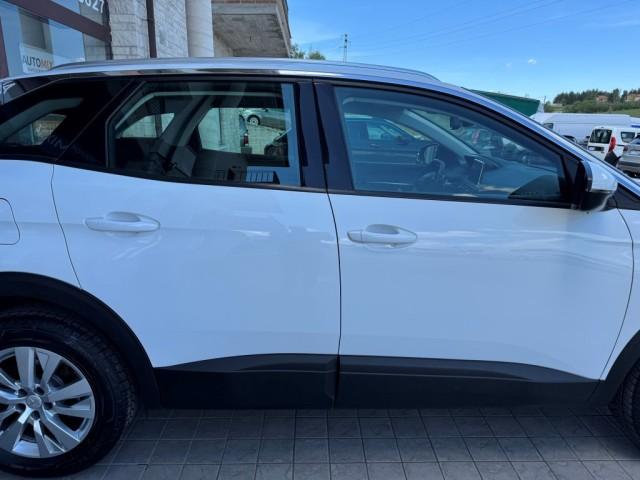 Peugeot 3008 1.5 bluehdi Business s&s 130cv eat8