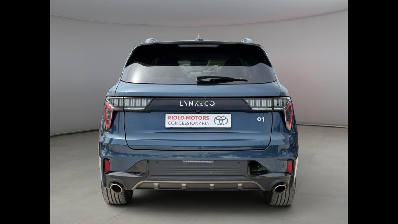 Lynk & Co 01 - 01 1.5 td phev auto