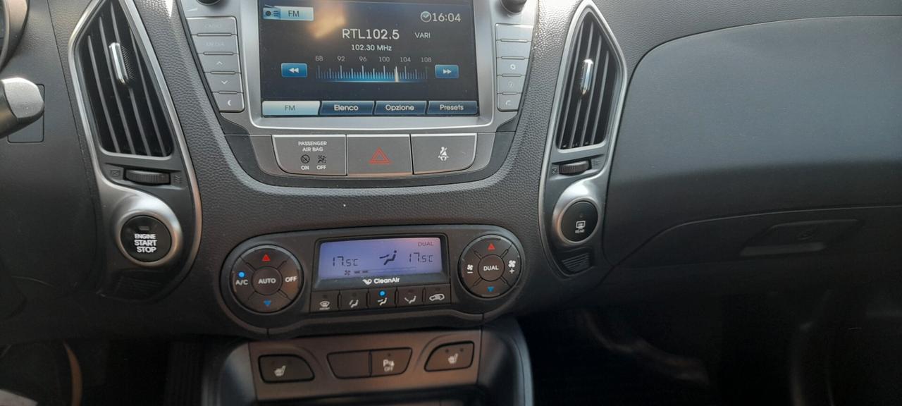 Hyundai iX35 1.7 CRDi 2WD Xpossible Tetto full