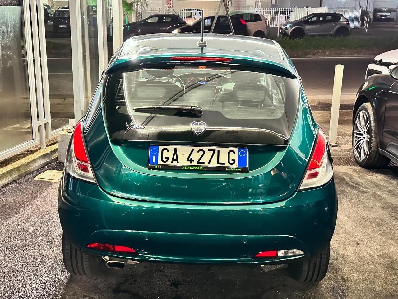 Lancia Ypsilon 1.2 69 CV 5 porte Platinum 2020