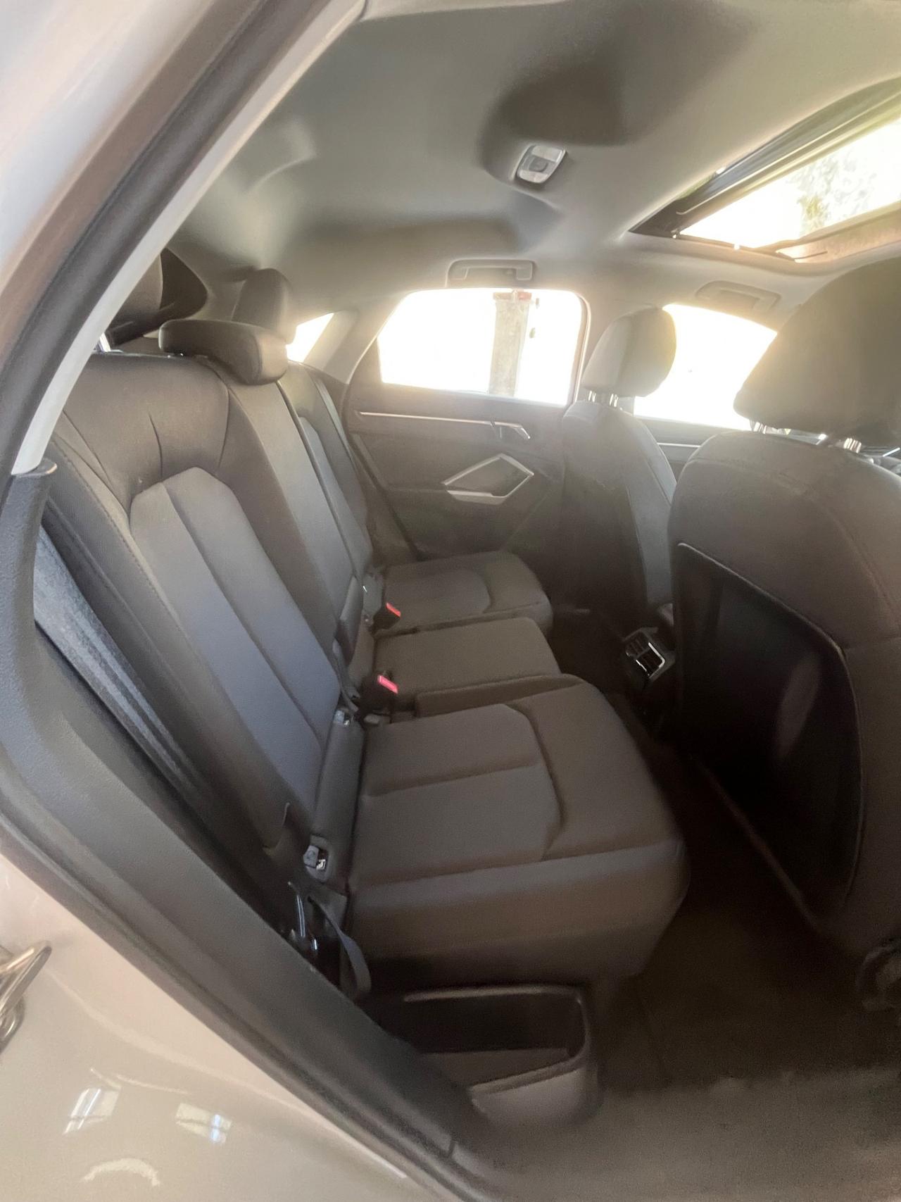 Audi Q3 35 TDI S tronic