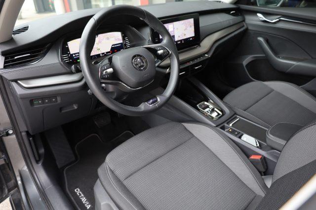 SKODA Octavia 2.0 TDI EVO SCR DSG Wagon UniPro ACC Radar LED Nav