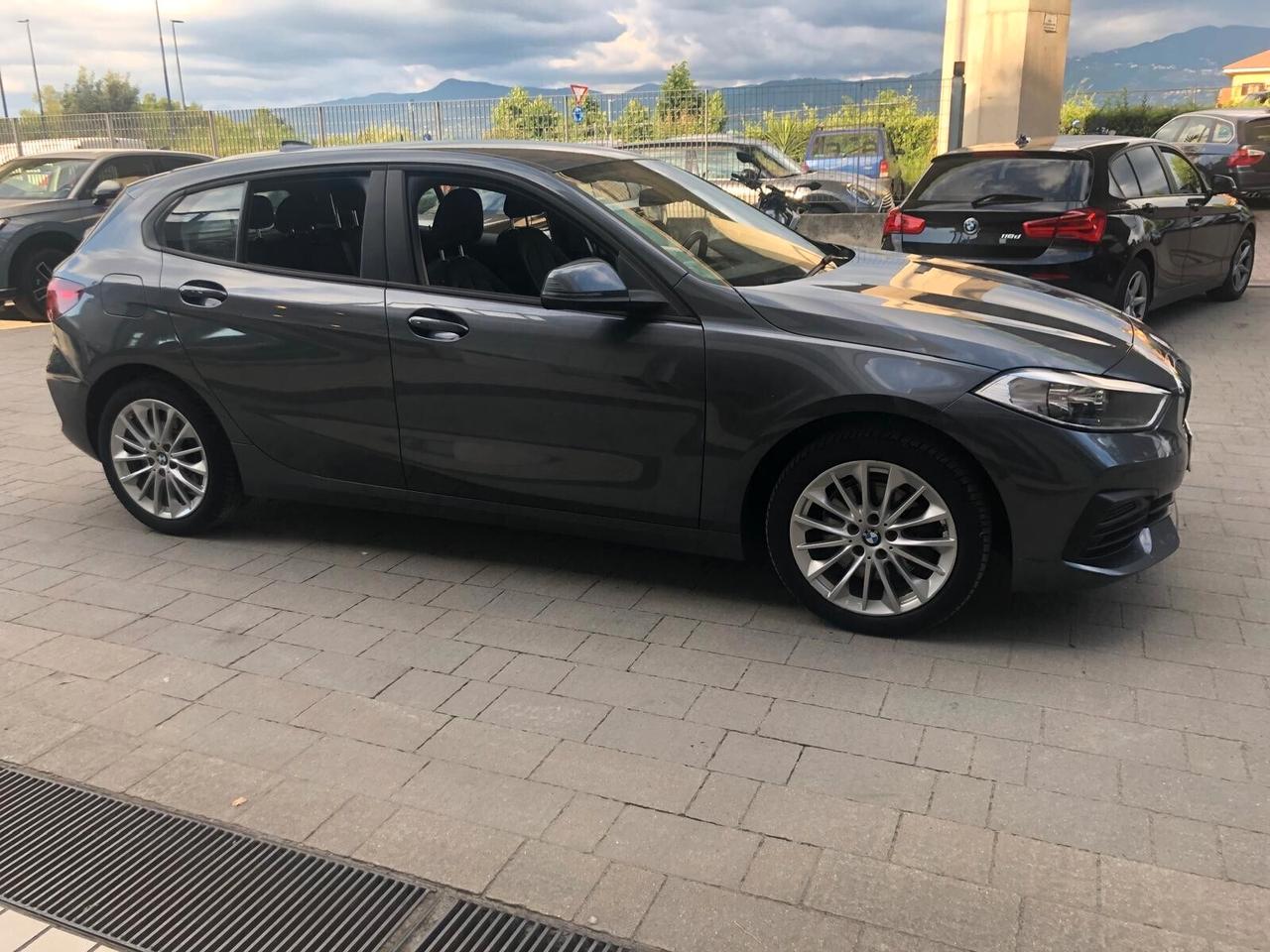 Bmw 116 116d 5p. Business Advantage