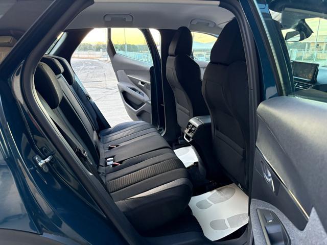 PEUGEOT 3008 1.5 BlueHDi 130 S&S Active Business