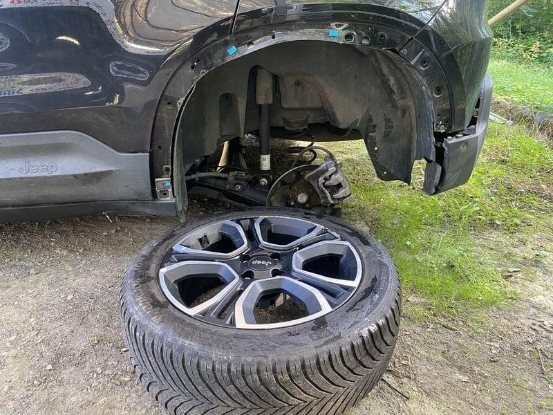 Jeep Avenger 1.2 Turbo 100 CV Summit - VETTURA INCIDENTATA
