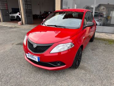 Lancia Ypsilon 1.0 Elefantino Hybrid