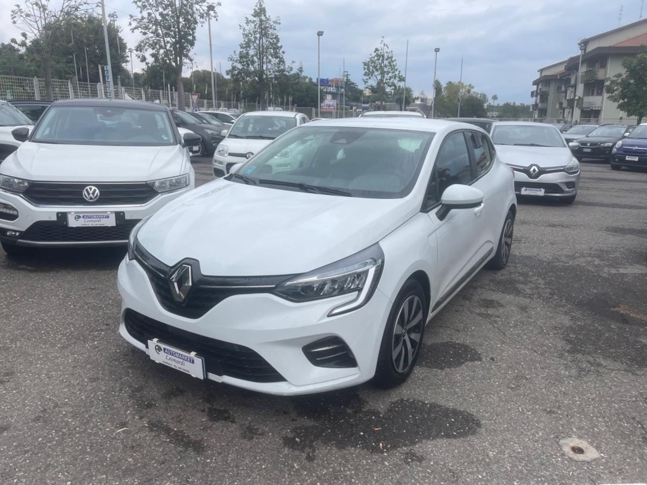 Renault Clio Hybrid Zen automatica anche neopatentati