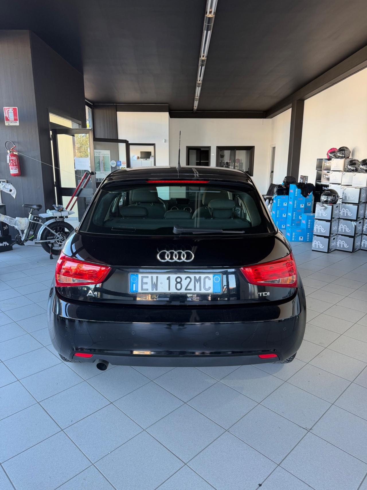Audi A1 SportBack 1.6 TDI Attraction S-Tronic