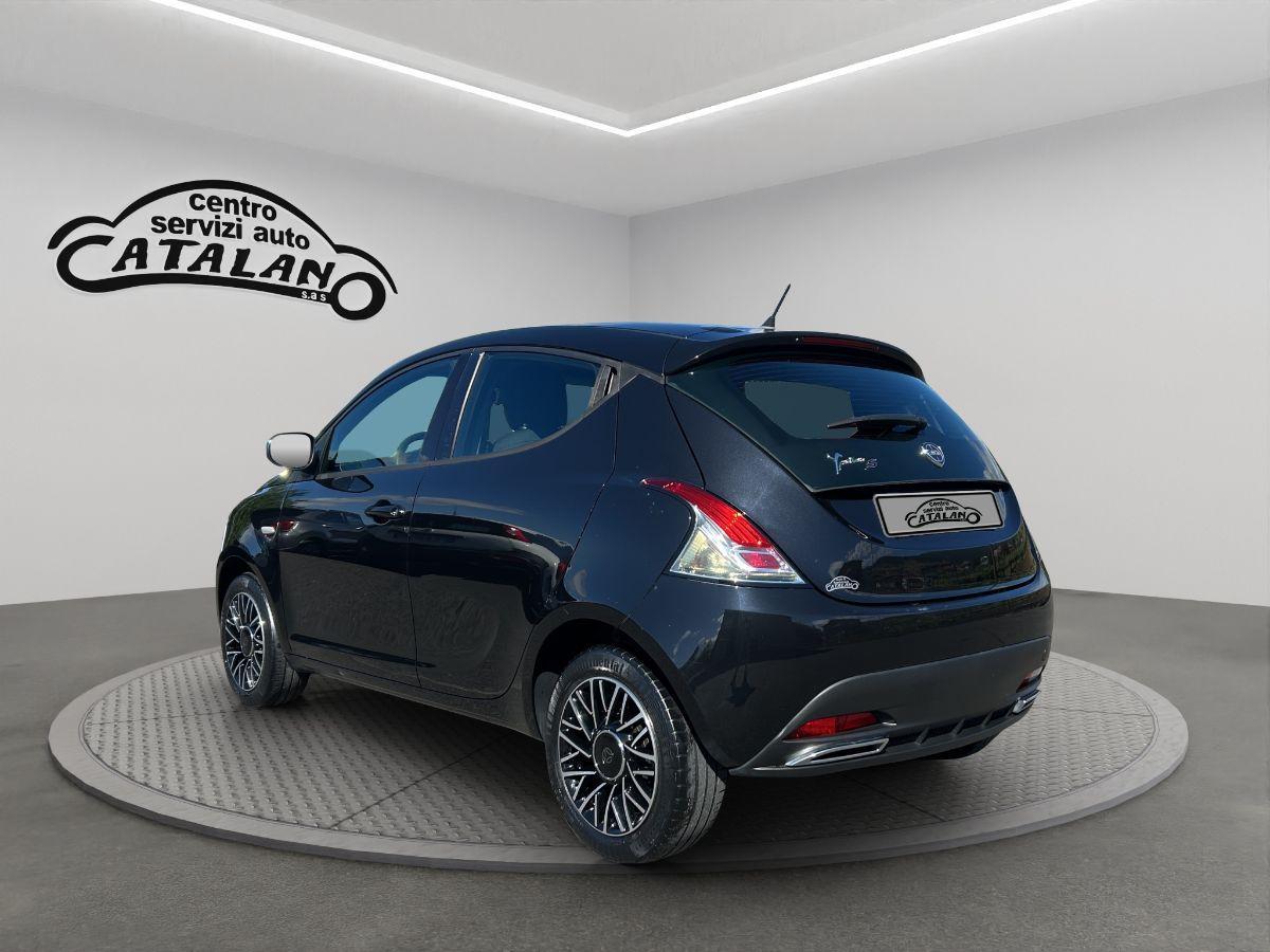 LANCIA - Ypsilon S - 1.3 MJT 95 CV 5p. S&S MOMO DESIGN