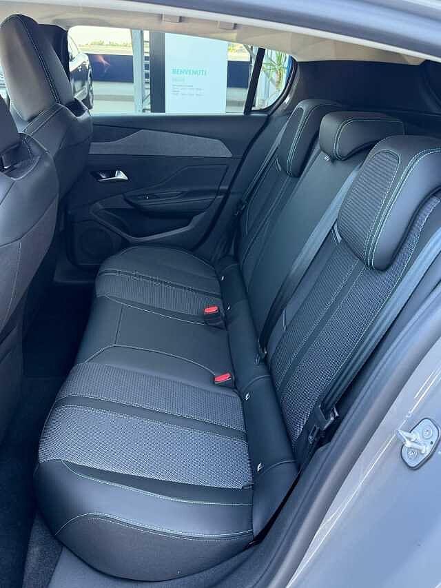 Peugeot 308 BlueHDi 130 S&S EAT8 Allure