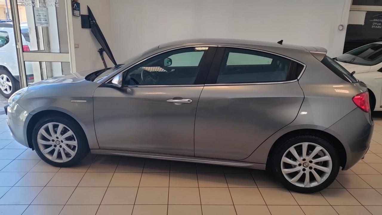 Alfa Romeo Giulietta 2.0 JTDm-2 140 CV Distinctive