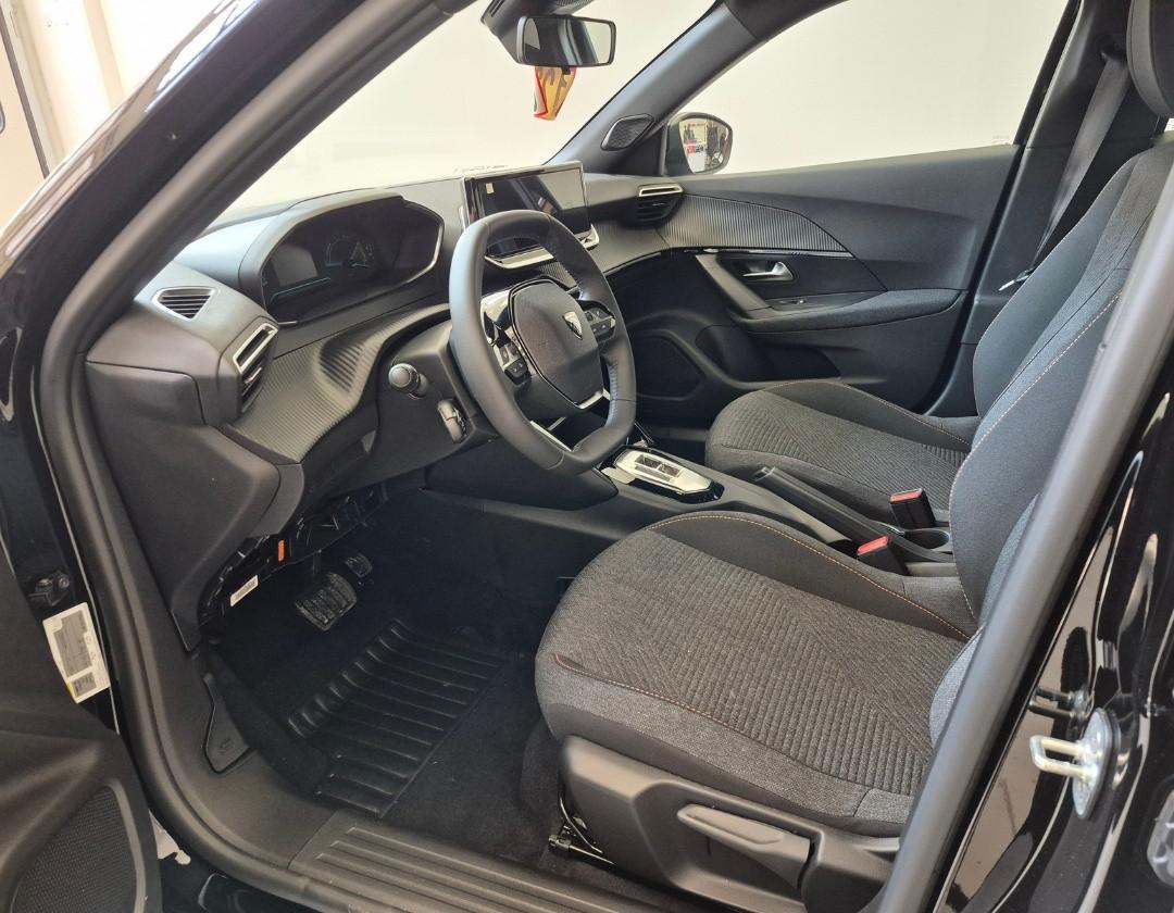 PEUGEOT 2008 H 12E MHEV P6