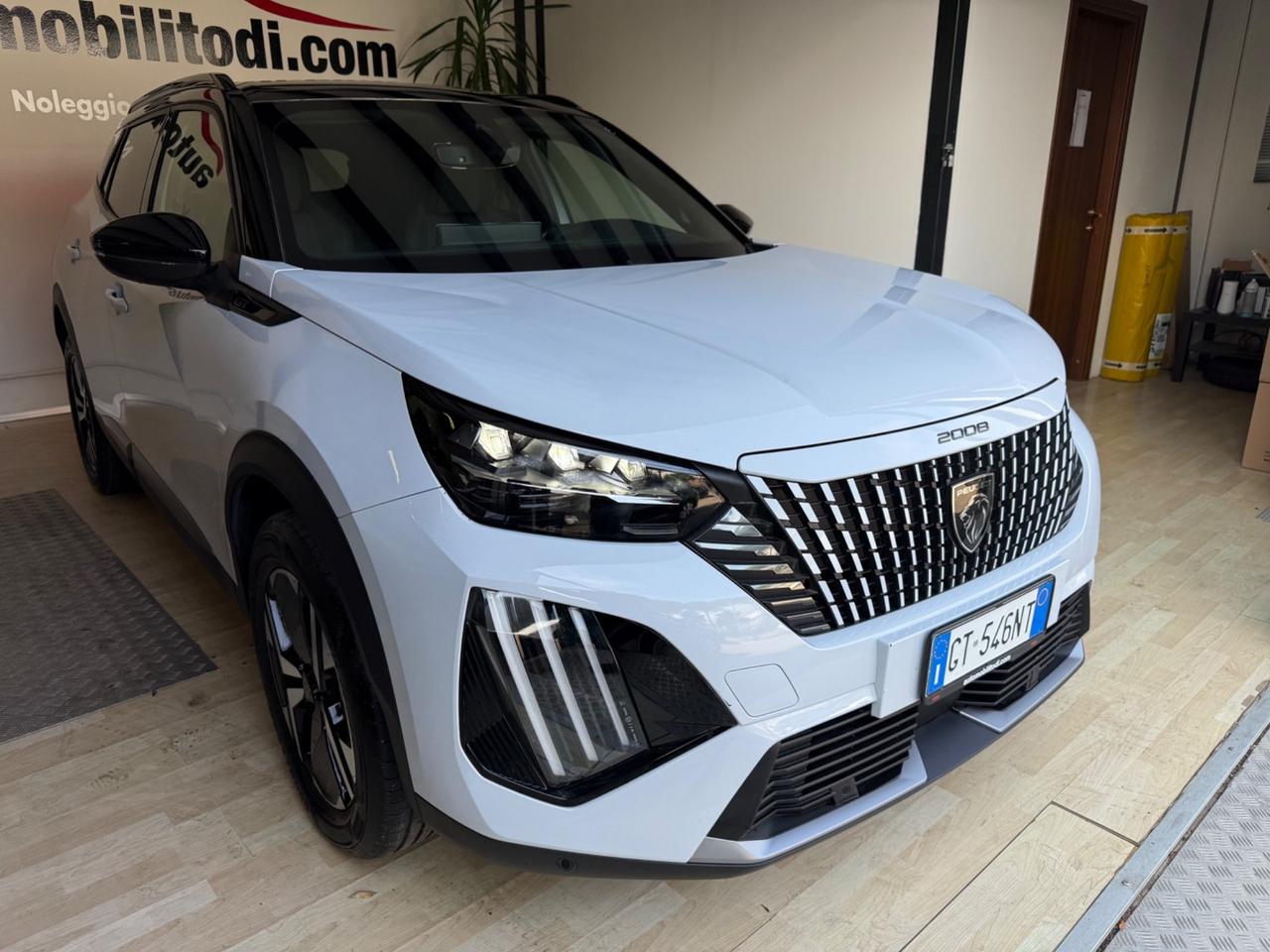 Peugeot 2008 PureTech 130 S&S EAT8 GT