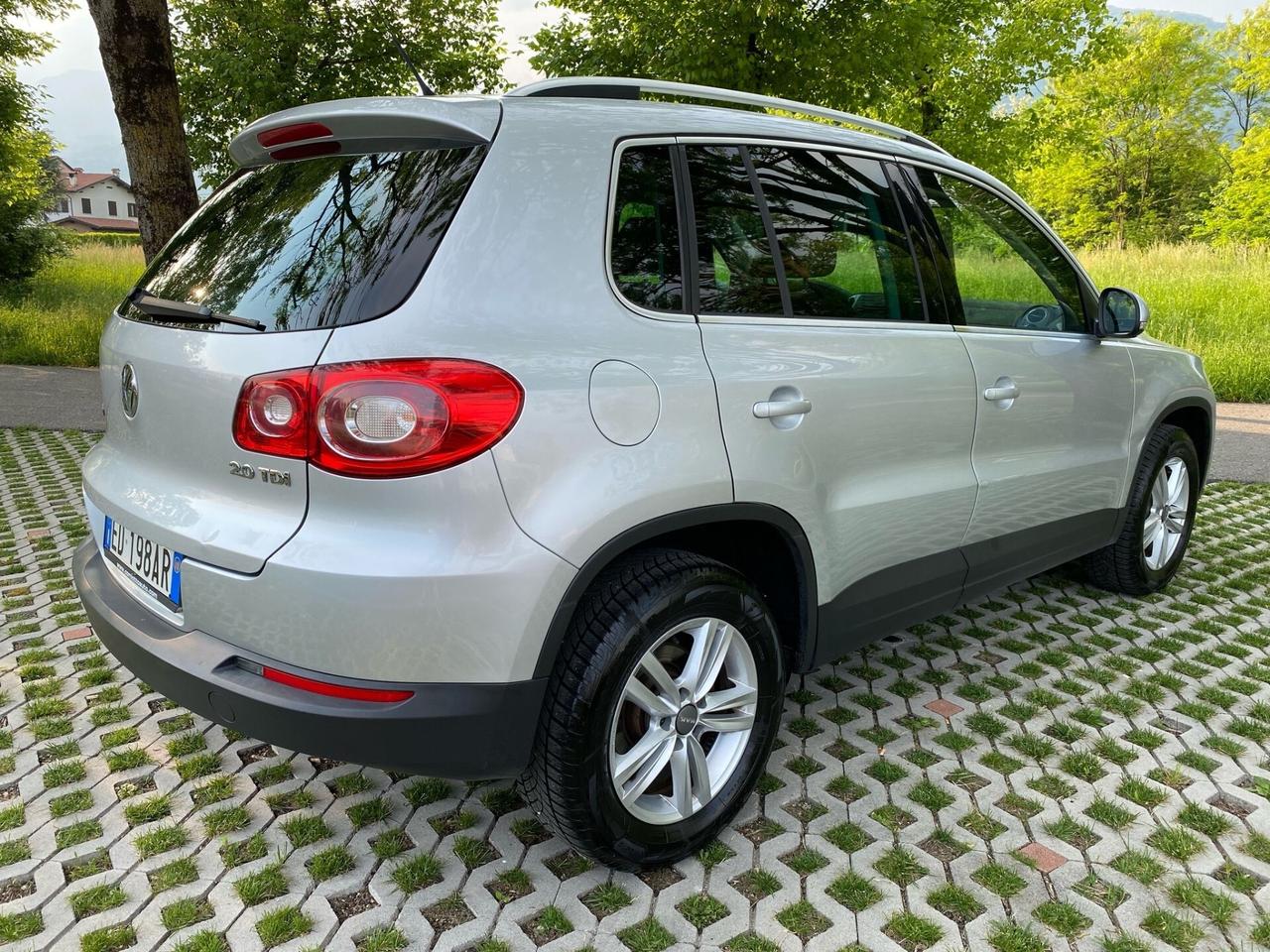 Volkswagen Tiguan 2.0 TDI DPF 4MOTION tiptronic Sport & Style