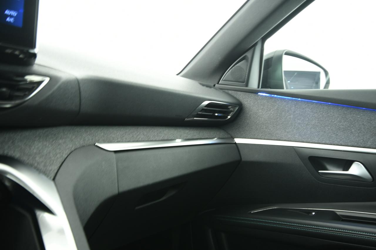 PEUGEOT 5008 1.5 bluehdi Allure Pack s&s 130cv eat8 7p.ti. CAMERA+APP CONNECT