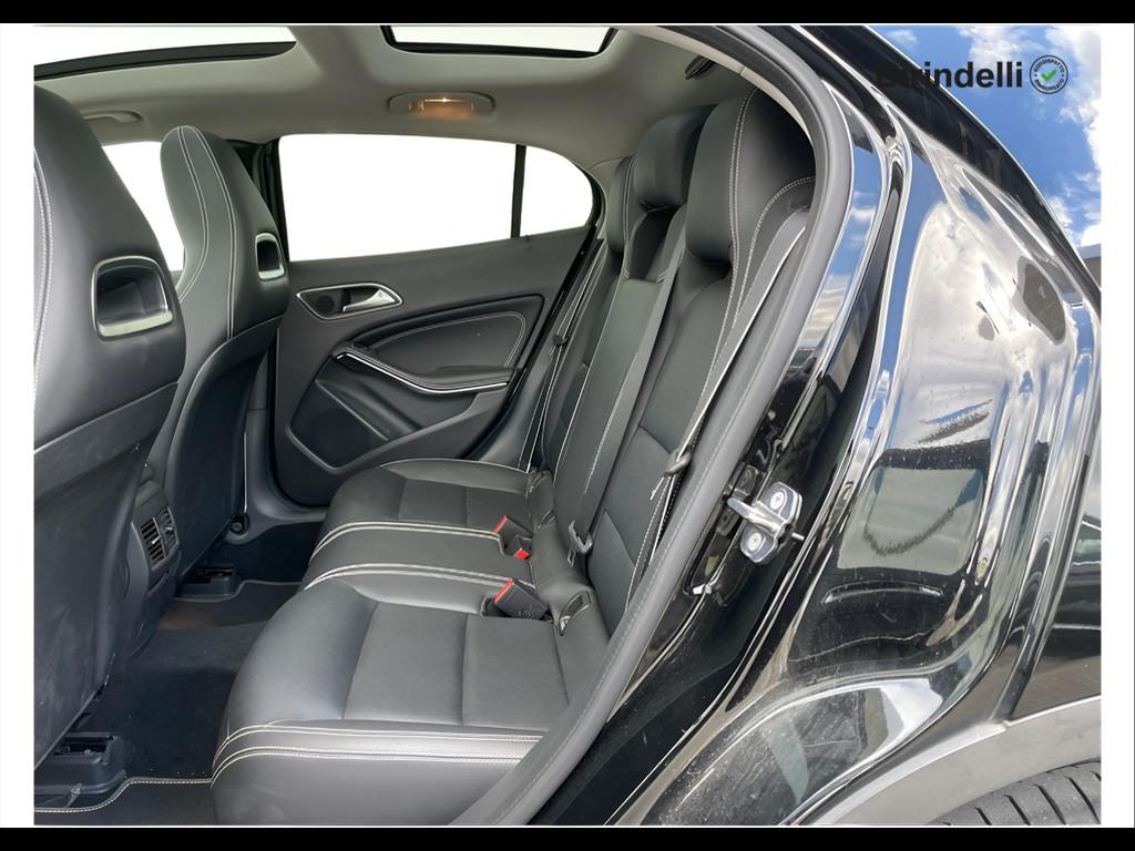 Mercedes-Benz GLA (X156) - GLA 180 Premium