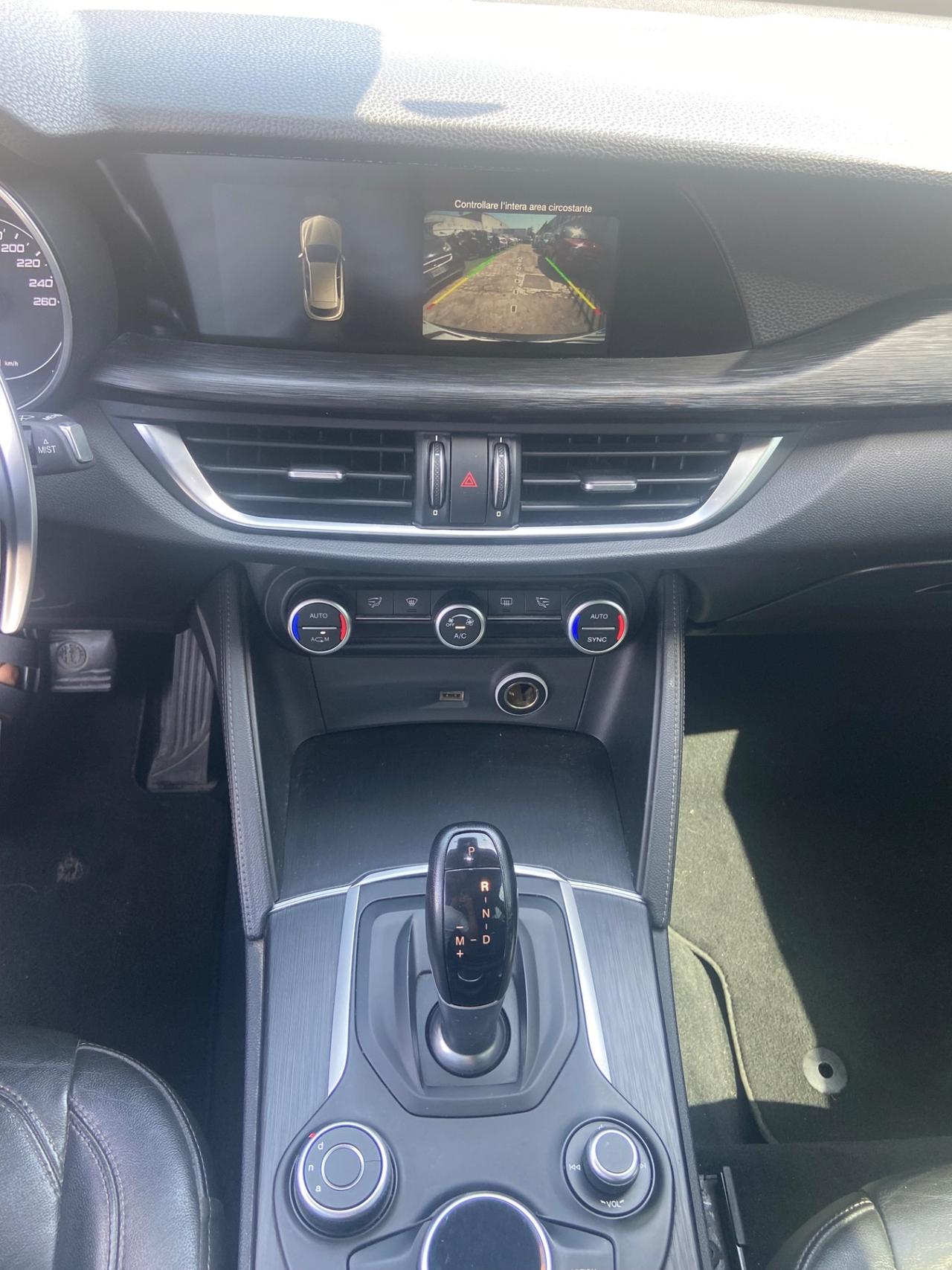 Alfa Romeo Stelvio 2.2 Turbodiesel 210 CV AT8 Q4 Business