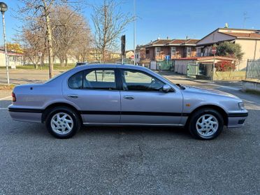 Nissan Maxima QX 2.0i V6 24V ASI